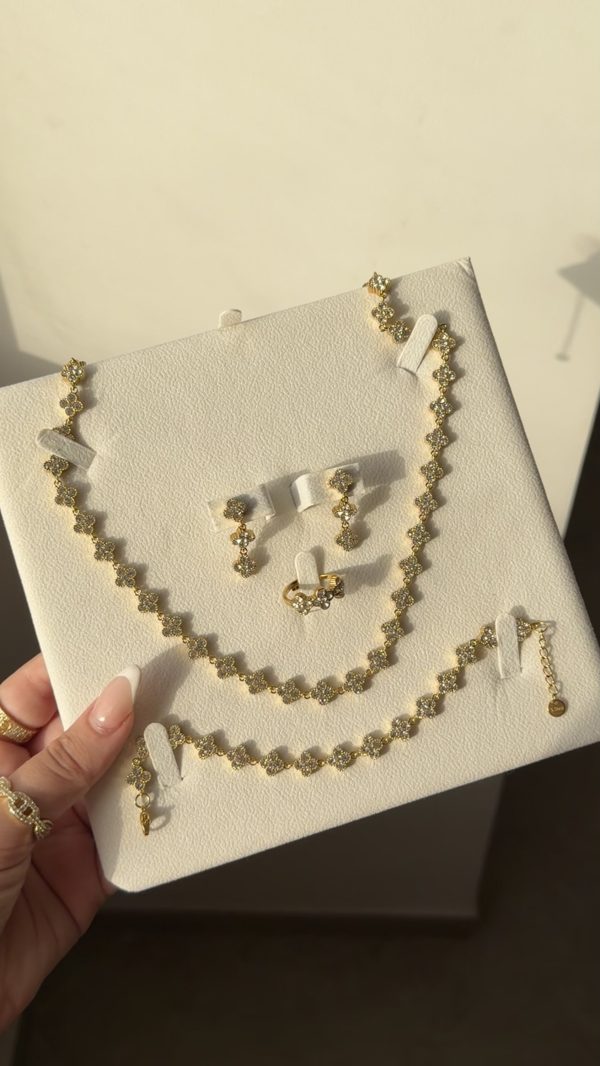 Parure pinterest blanche 4P🤍