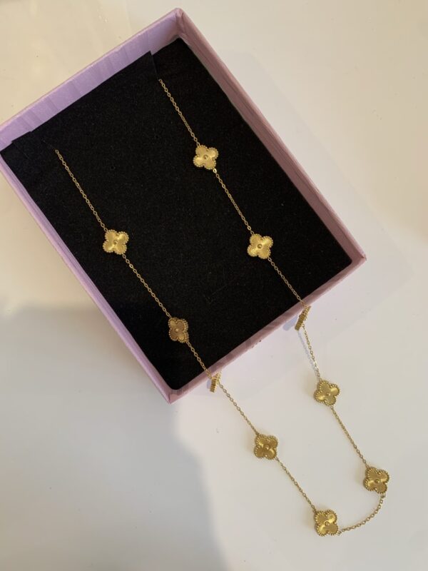 Collier sautoir van C/eef doré ✨
