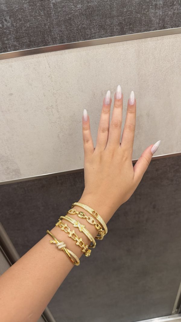 Bracelet Christian dior doré ✨