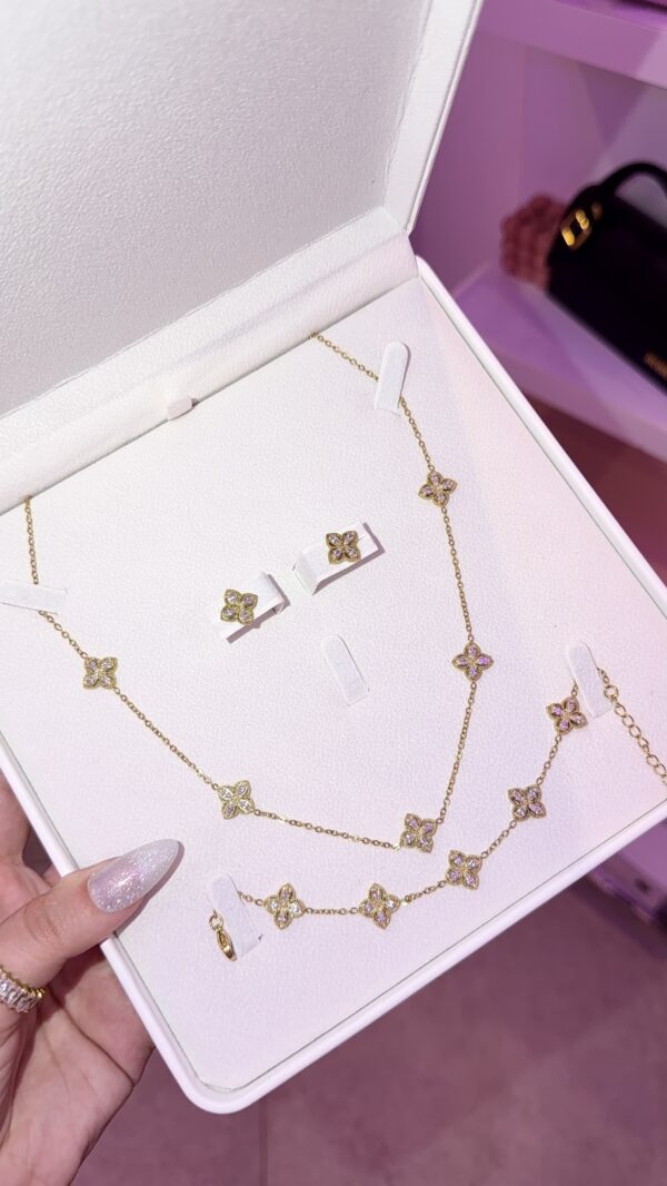 Parure roberto copie or 3p✨