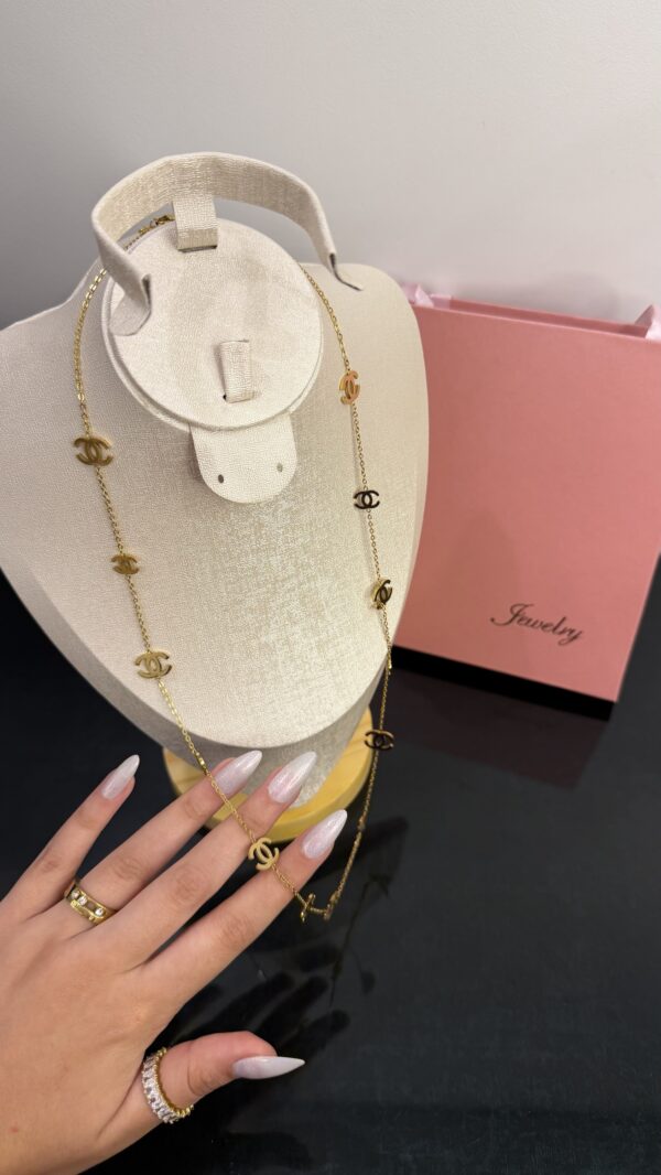 Collier sautoir chanel ✨