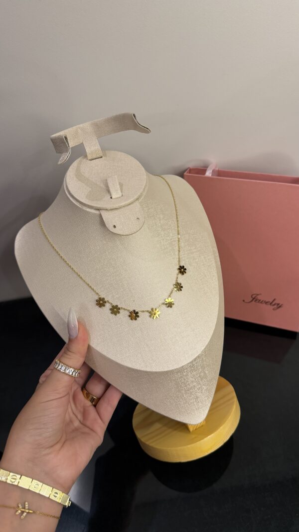 Collier flower 🌼