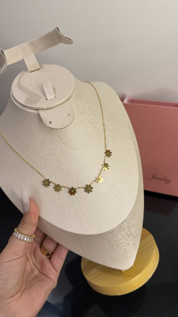 Collier flower 🌼