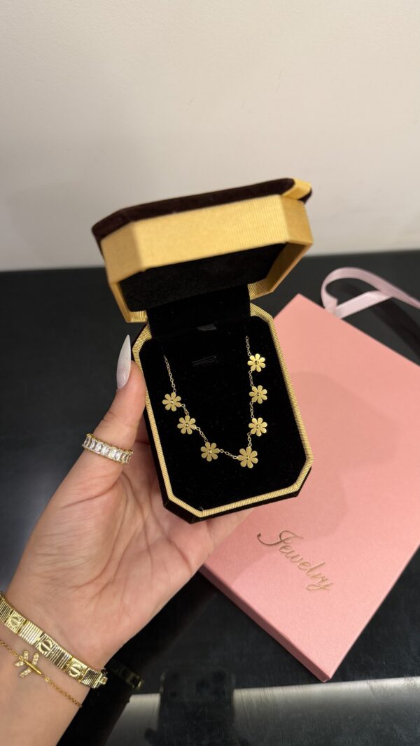 Collier flower 🌼