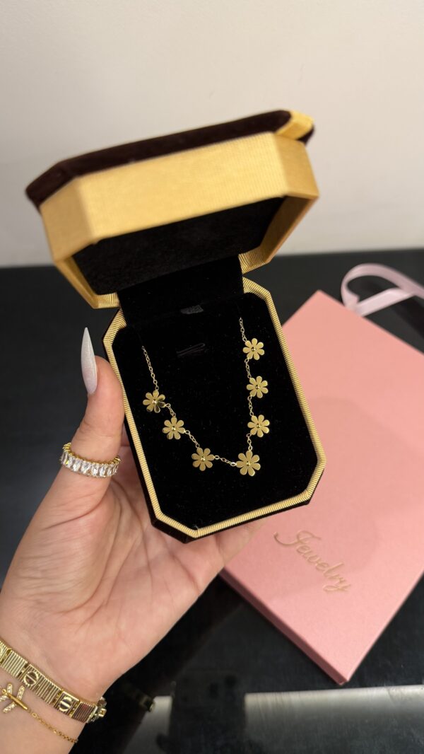 Collier flower 🌼