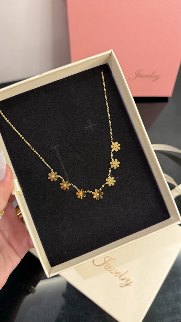 Collier flower 🌼