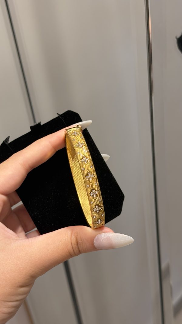 Bracelet roberto new ✨